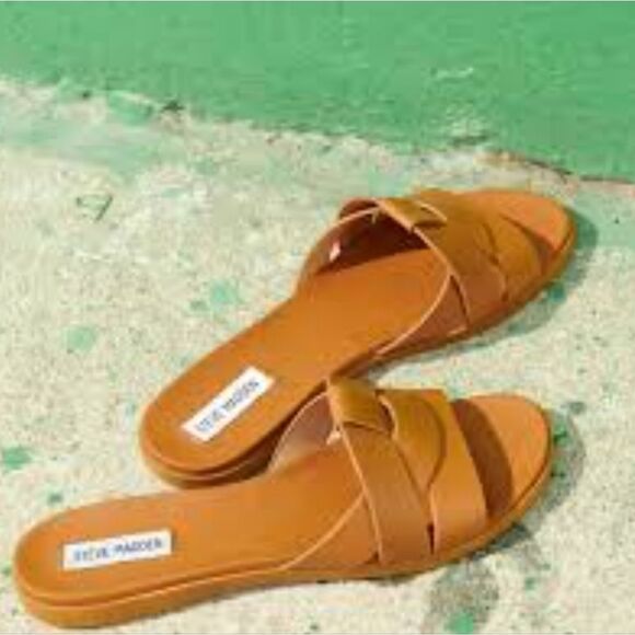 Steve Madden Vivian Tan Leather Sandals - Picture 2 of 11